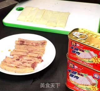 火腿芝士吐司串的做法步骤：1