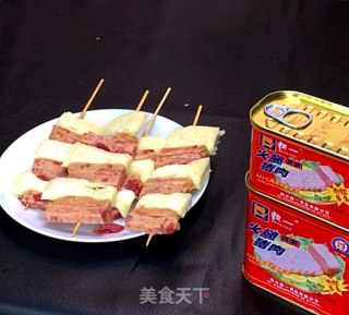 火腿芝士吐司串的做法步骤：2