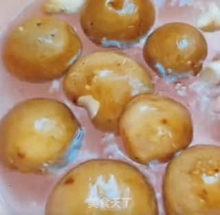 素酿香菇的做法步骤：1
