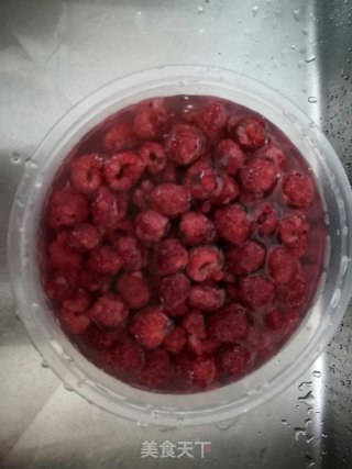 树莓果酱的做法步骤：1