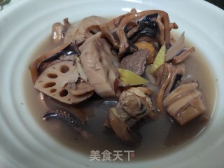 墨鱼干莲藕煲瘦肉的做法步骤：8