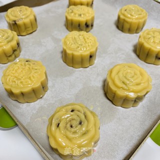 豆沙椰蓉月饼????的做法步骤：4