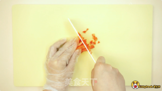 香喷喷补铁的土豆牛肉塔的做法步骤：3