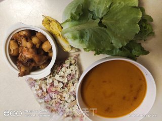 鸡汤蝴蝶面的做法步骤：2