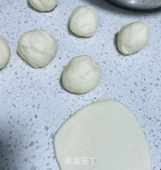 百合鲜肉包的做法步骤：11