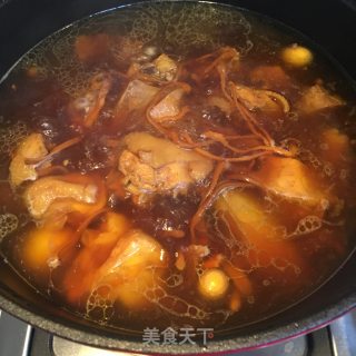 虫草花煲鸡的做法步骤：5