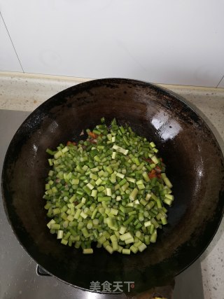 腊肉炒杂蔬的做法步骤：10