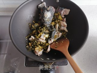 酸菜鱼的做法步骤：3