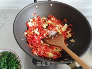 红椒炒鸡蛋的做法步骤：6