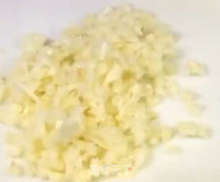 芹菜拌花生米的做法步骤：3