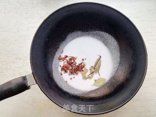 麻辣熏鸭架的做法步骤：3