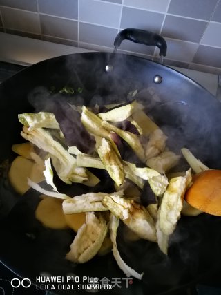 超下饭的土豆炖茄子的做法步骤：7