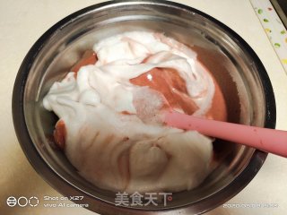 红曲大米戚风蛋糕的做法步骤：7