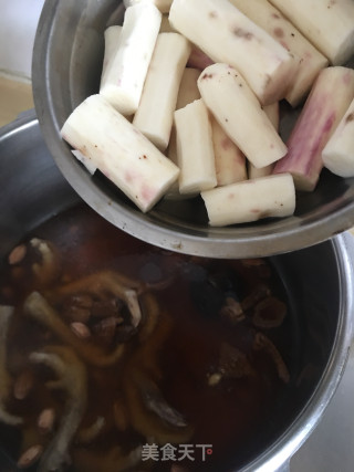 鸡爪花生汤的做法步骤：7