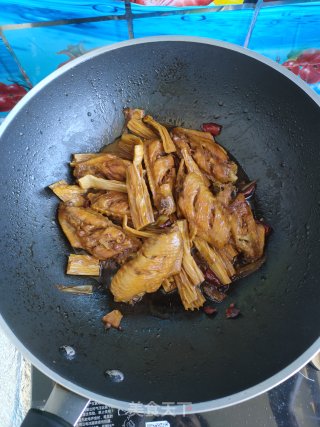 鸡翅烧腐竹的做法步骤：19
