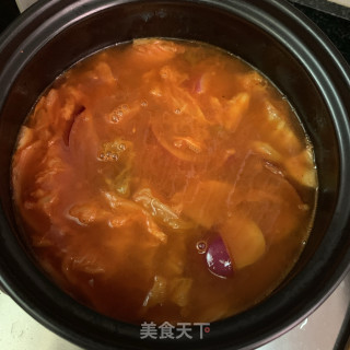 泡菜豆腐肥牛锅的做法步骤：7