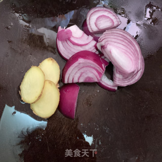泡菜肥牛米粉的做法步骤：2