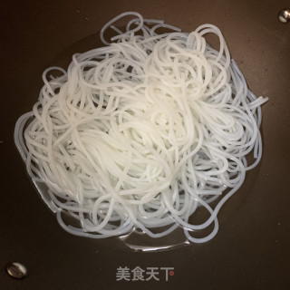 泡菜肥牛米粉的做法步骤：8