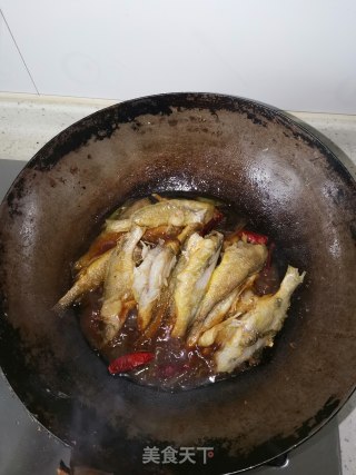 红烧小黄鱼的做法步骤：8
