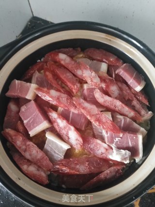 砂锅腊肉煲仔饭的做法步骤：7