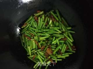 肉丝炒蒜苔的做法步骤：8
