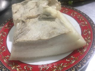 回锅肉的做法步骤：1