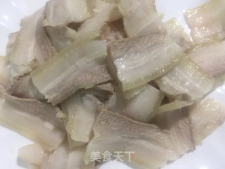 回锅肉的做法步骤：2