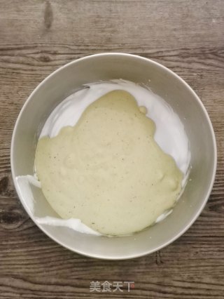 抹茶草莓戚风三文治的做法步骤：9
