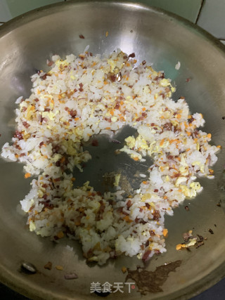 蛋炒饭的做法步骤：6
