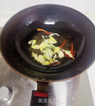 芹菜炒香干的做法步骤：3