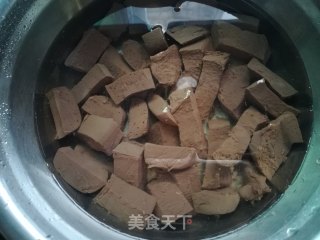 小白菜鸡血汤的做法步骤：4