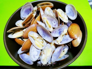 葱姜酱汁花甲的做法步骤：5