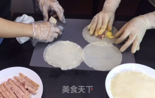 午餐肉春卷的做法步骤：2
