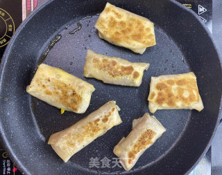 午餐肉春卷的做法步骤：7