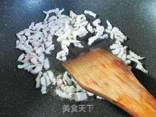五花肉炒玉米粒的做法步骤：2