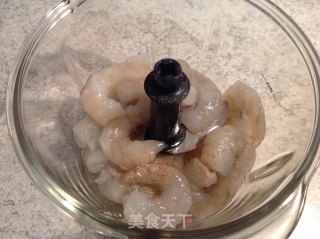 番茄虾滑汤的做法步骤：2
