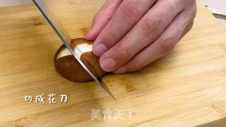 蚝油香菇丨简单的快手菜 五分钟就能搞定，超级下饭、的做法步骤：1