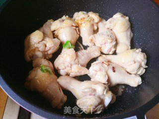 红烧鸡腿的做法步骤：6