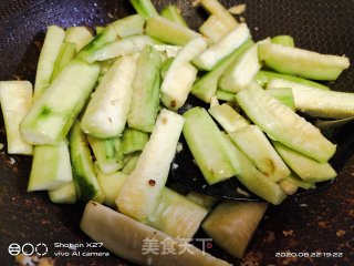 鸡肉丝瓜汤的做法步骤：4