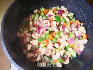 蔬菜鸡丁的做法步骤：11