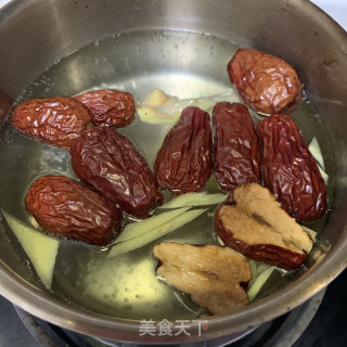名字很丑但是功效很好的鸡屎藤糖水的做法步骤：2