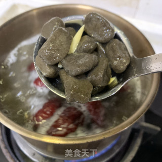 名字很丑但是功效很好的鸡屎藤糖水的做法步骤：6