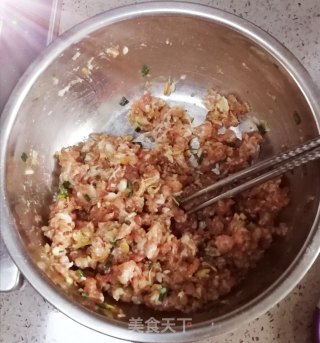 猪肉饼????的做法步骤：1