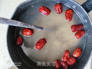 藜麦小米红枣粥的做法步骤：3