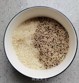 南瓜鸡肉藜麦饭的做法步骤：1