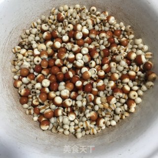 薏米芡实汤的做法步骤：2