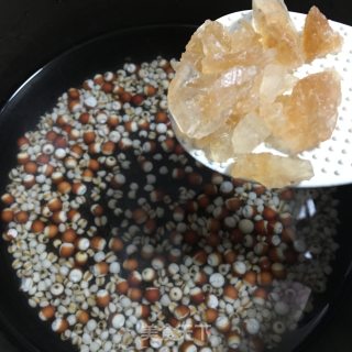 薏米芡实汤的做法步骤：3