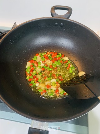辣椒圈炒鸡杂的做法步骤：6