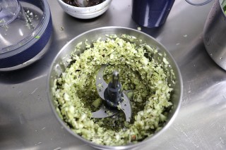 酱香茄子水饺的做法步骤：4
