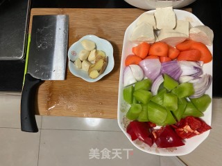 百变焖锅的做法步骤：2